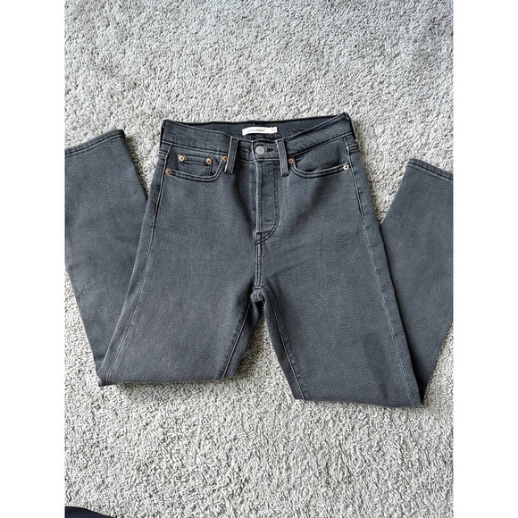 Levi's Wedgie Straight Jeans - Picture 2 of 7